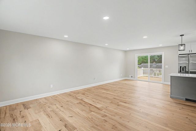 9 Campbell Drive, Eatontown, NJ 07724