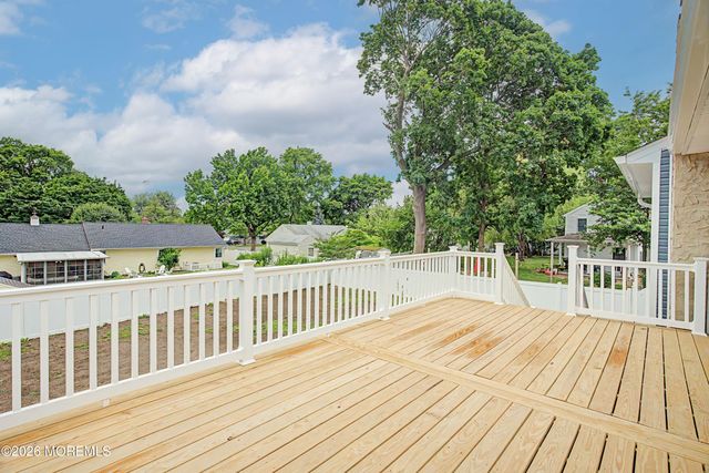 9 Campbell Drive, Eatontown, NJ 07724