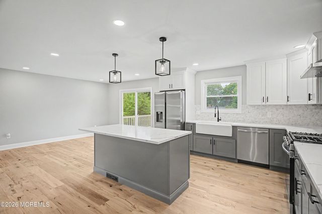 9 Campbell Drive, Eatontown, NJ 07724