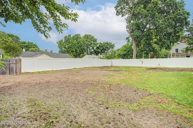 9 Campbell Drive, Eatontown, NJ 07724
