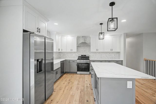 9 Campbell Drive, Eatontown, NJ 07724