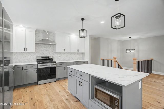 9 Campbell Drive, Eatontown, NJ 07724