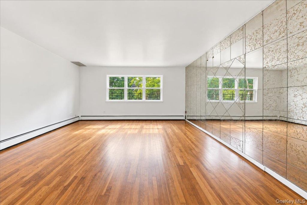 433 Howe Avenue A, Bronx, NY 10473 — photo 2