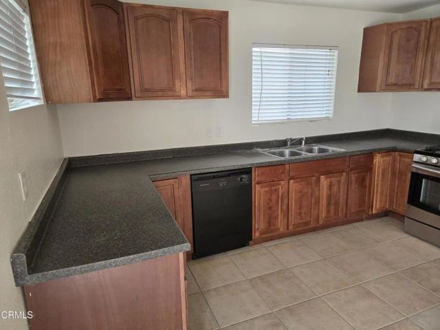 44036 Cedar Avenue, Lancaster, CA 93534