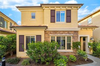 239 Primrose Dr, Lake Forest, CA 92610