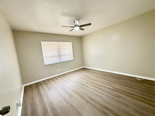 728 Ridge Road 31, Lantana, FL 33462