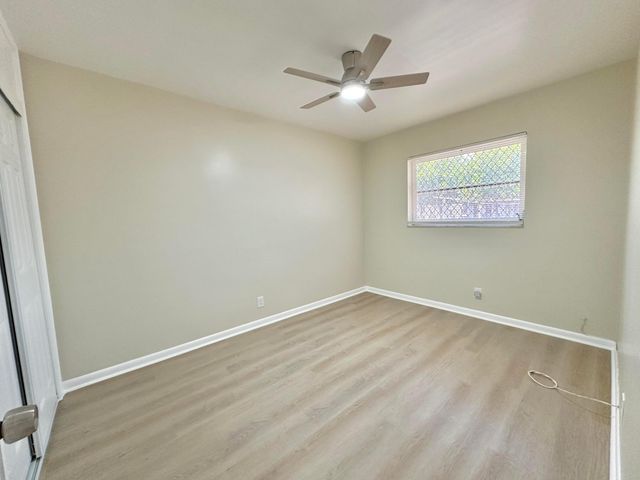 728 Ridge Road 31, Lantana, FL 33462