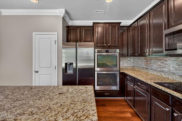 122 Windrush Lane, Durham, NC 27703