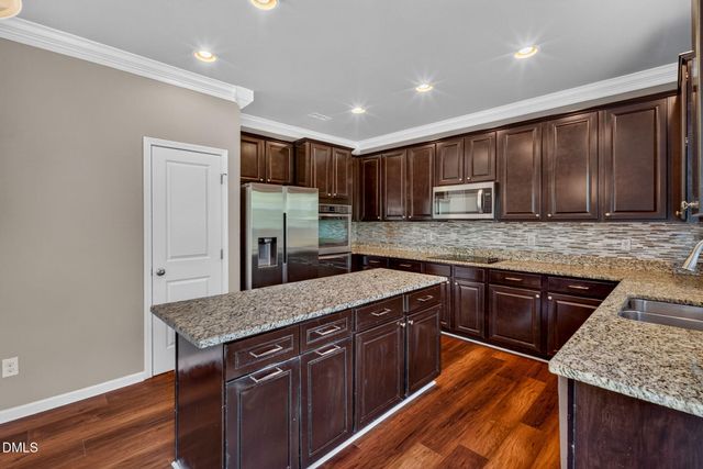 122 Windrush Lane, Durham, NC 27703
