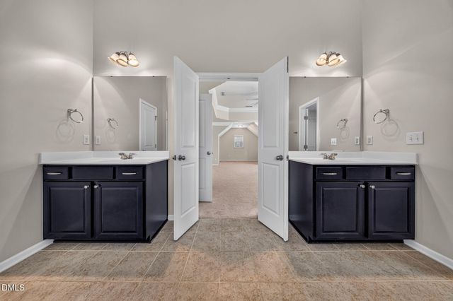 122 Windrush Lane, Durham, NC 27703