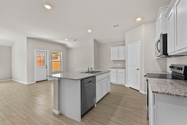 541 Marsh Street, Cleburne, TX 76033