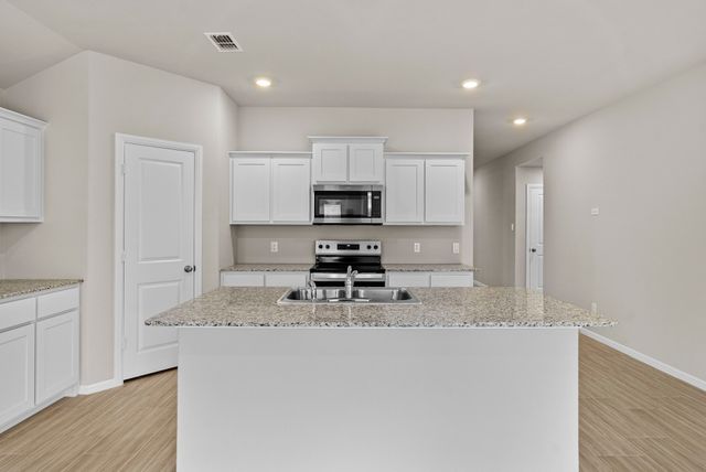 541 Marsh Street, Cleburne, TX 76033