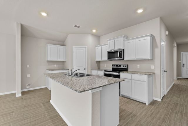 541 Marsh Street, Cleburne, TX 76033