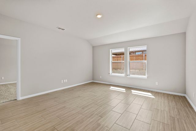 541 Marsh Street, Cleburne, TX 76033