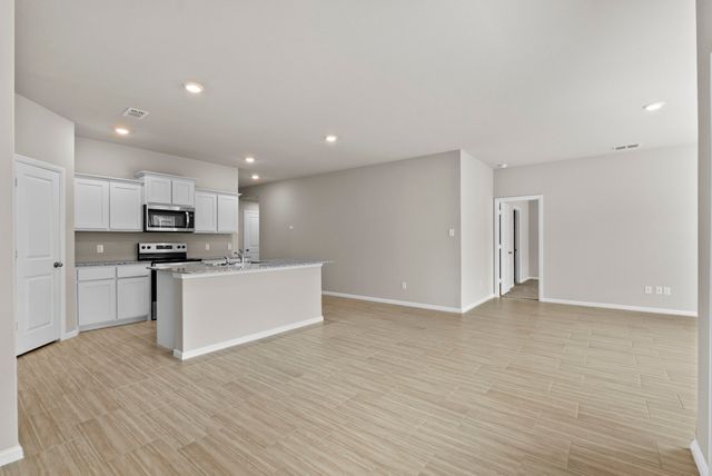 541 Marsh Street, Cleburne, TX 76033