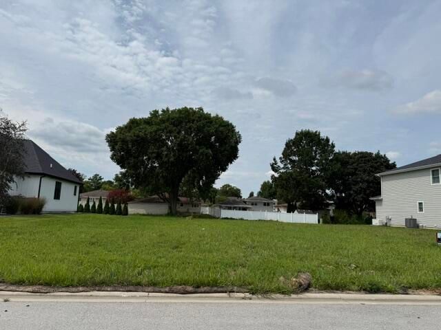 8232 Castle Drive, Munster, IN 46321