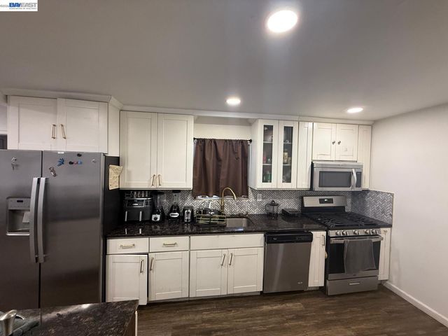 674 CLARA, Oakland, CA 94603