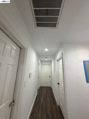 674 CLARA, Oakland, CA 94603