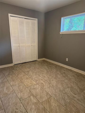 604 Wilson Road 8, Humble, TX 77338