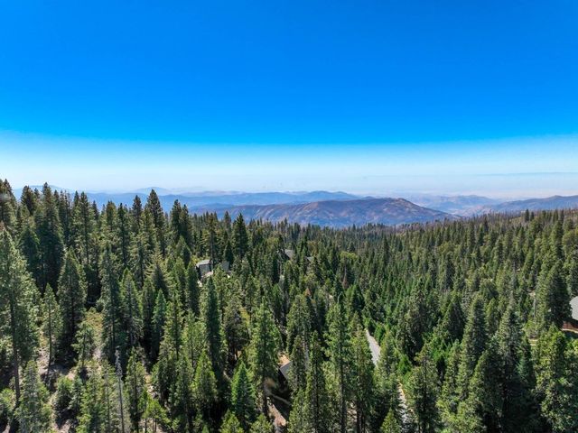 40518 Wild Rose Ln., Shaver Lake, CA 93664