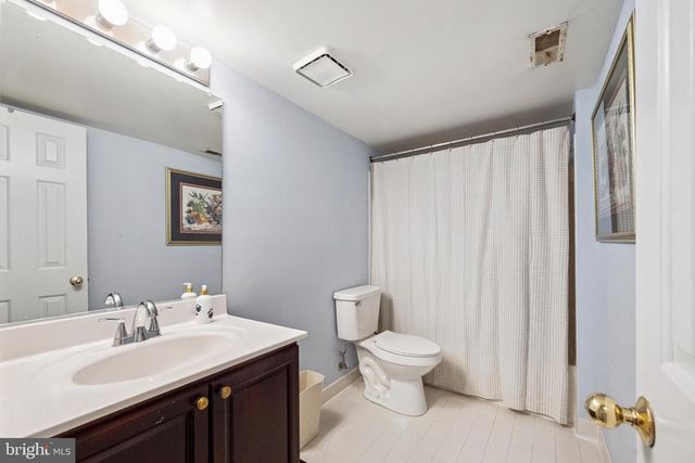 13898 OLD NURSERY CT, Chantilly, VA 20151