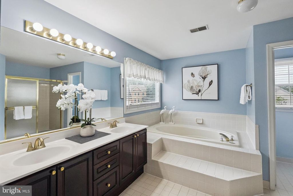 13898 OLD NURSERY CT, Chantilly, VA 20151