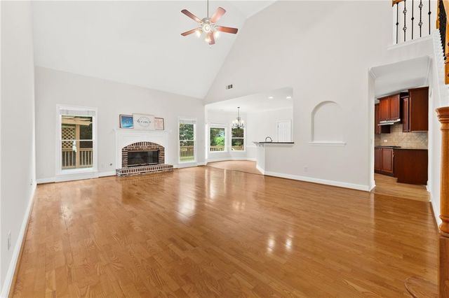 1747 Rosehedge Way NW, Kennesaw, GA 30152