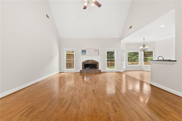 1747 Rosehedge Way NW, Kennesaw, GA 30152