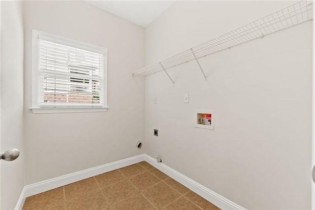 1747 Rosehedge Way NW, Kennesaw, GA 30152
