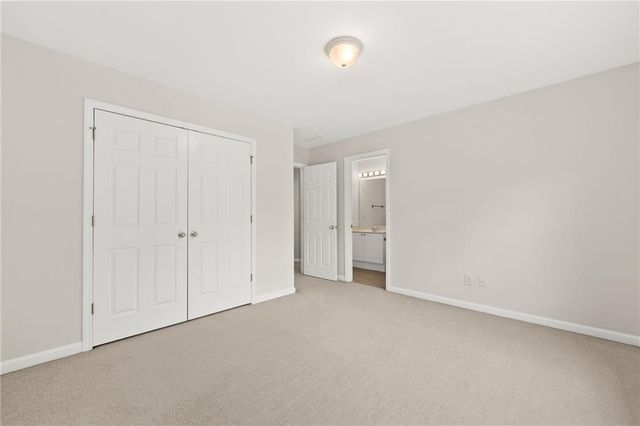 1747 Rosehedge Way NW, Kennesaw, GA 30152
