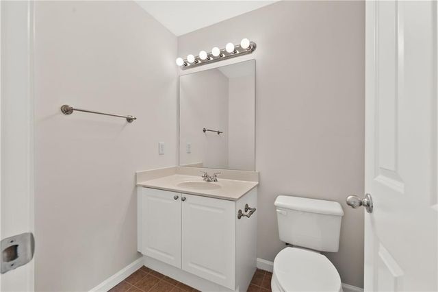 1747 Rosehedge Way NW, Kennesaw, GA 30152