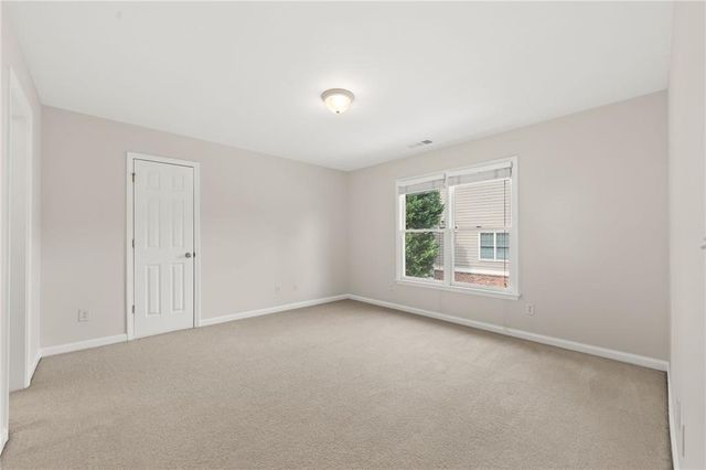 1747 Rosehedge Way NW, Kennesaw, GA 30152