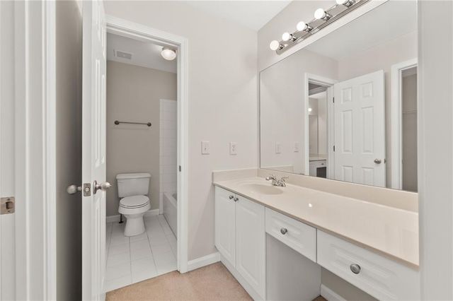 1747 Rosehedge Way NW, Kennesaw, GA 30152