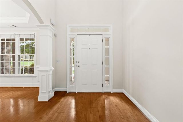 1747 Rosehedge Way NW, Kennesaw, GA 30152