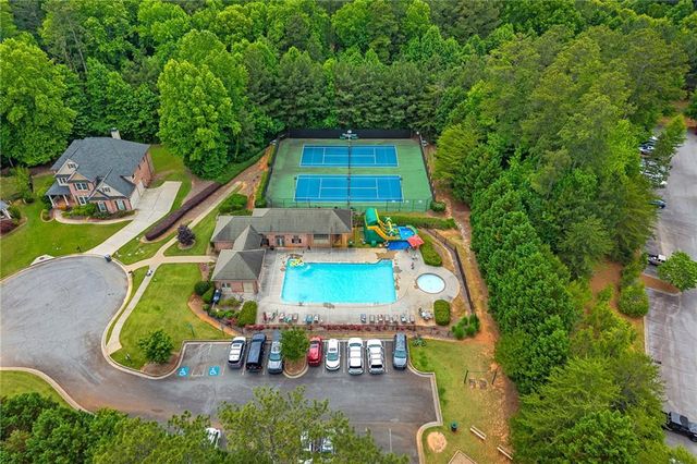 1747 Rosehedge Way NW, Kennesaw, GA 30152