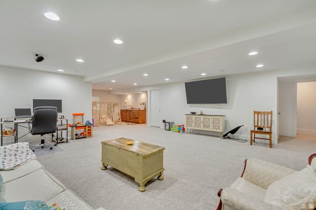 8433 S 6465 W, West Jordan, UT 84081