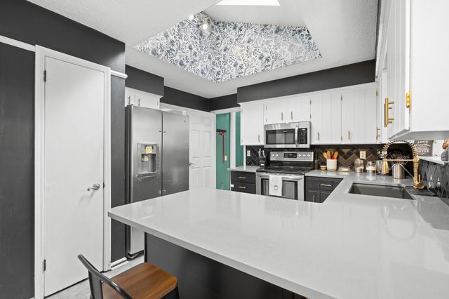 127 Sam Davis Dr, Springfield, TN 37172