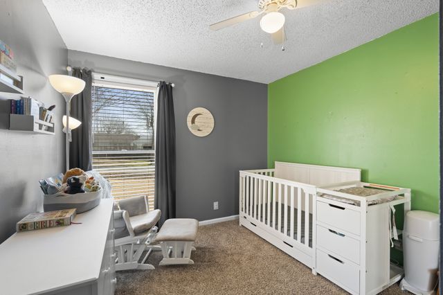 127 Sam Davis Dr, Springfield, TN 37172