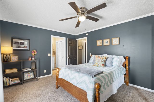 127 Sam Davis Dr, Springfield, TN 37172