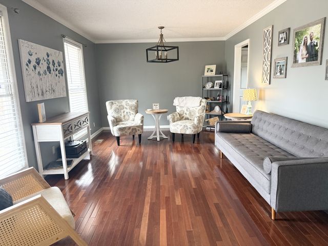 127 Sam Davis Dr, Springfield, TN 37172