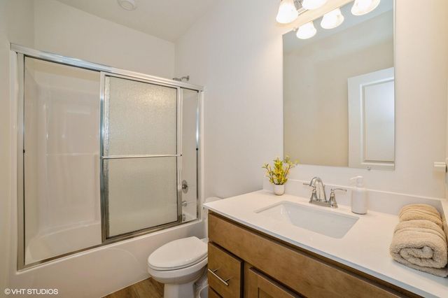 5083 Sedona Circle, Schererville, IN 46375