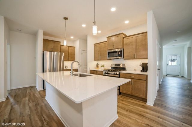 5083 Sedona Circle, Schererville, IN 46375