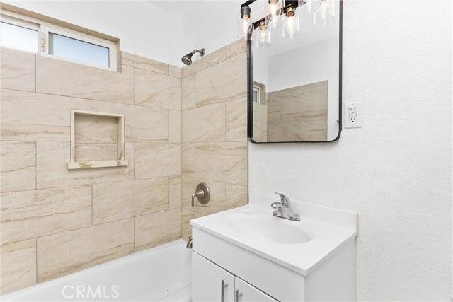 15944 Wintun Road, Apple Valley, CA 92307