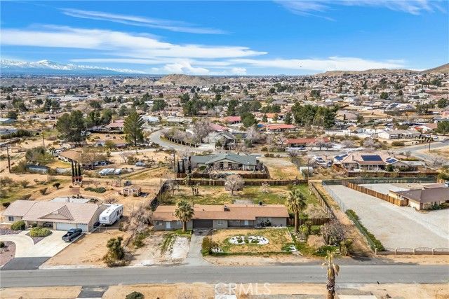 15944 Wintun Road, Apple Valley, CA 92307