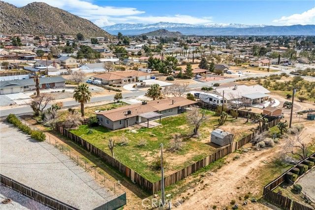 15944 Wintun Road, Apple Valley, CA 92307