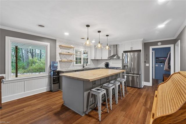 1717 Colonial AVE, Suffolk, VA 23434