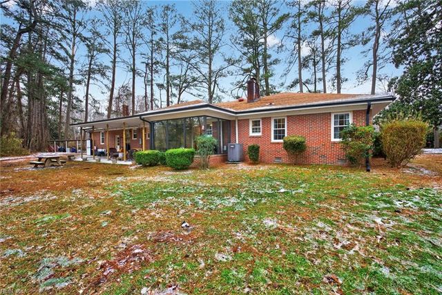 1717 Colonial AVE, Suffolk, VA 23434