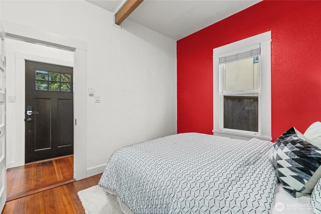 424 27th Avenue E, Seattle, WA 98112