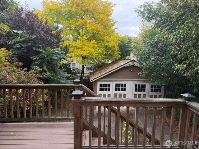 424 27th Avenue E, Seattle, WA 98112