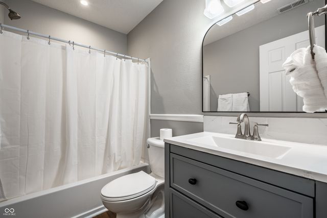 11849 Wapiti Way, Noblesville, IN 46060